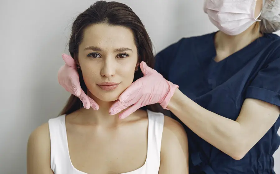 Facelift Surgery Recovery & Results: What to Expect After Your Procedure 2 Ideal candidate for facelift surgery with facial sagging and aging concerns