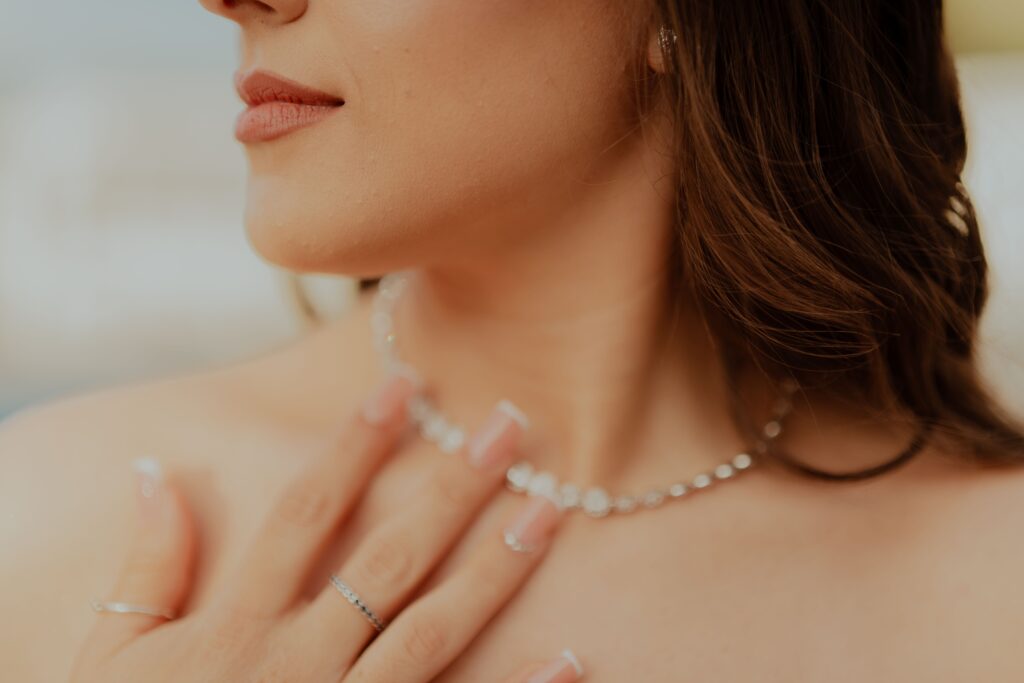 Does Chin and Neck Liposuction Really Give You a Thinner Face? Here's the Honest Answer 2 pexels andrea prochilo 3062027 34311633.jpg